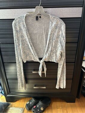 Windsor Pale Blue Floral Tie-Front Top